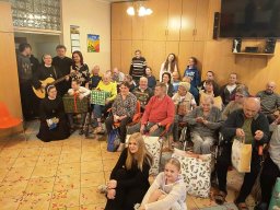 Rozdanie paczek mieszkańcom Bytomskiego Centrum Wsparcia, 23.12.2025